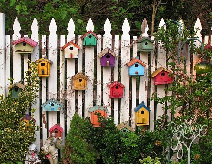 creative-diy-garden-fence-ideas-5