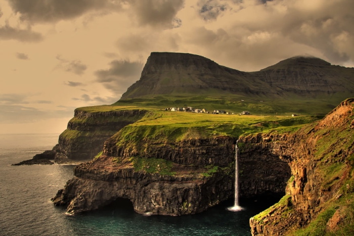 most-beautiful-towns-in-world-fairy-tale-villages-x9