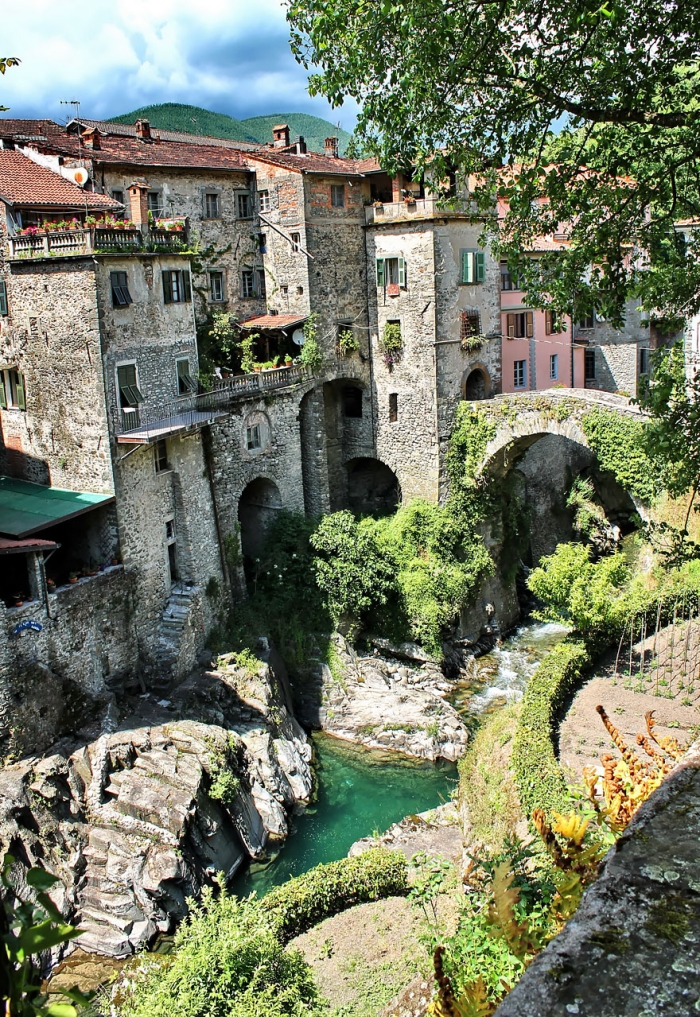 most-beautiful-towns-in-world-fairy-tale-villages-x6