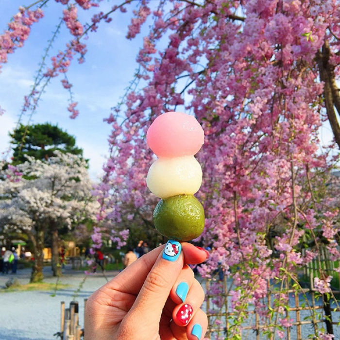food-around-the-world-desserts-girl-eat-world-62
