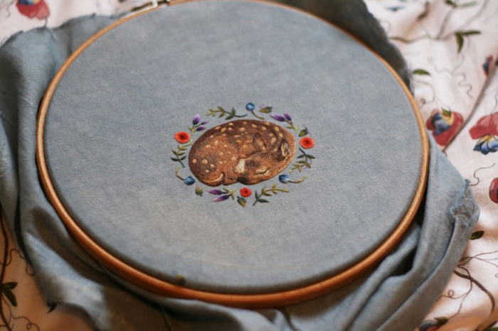outside-the-box-embroidery-art-52