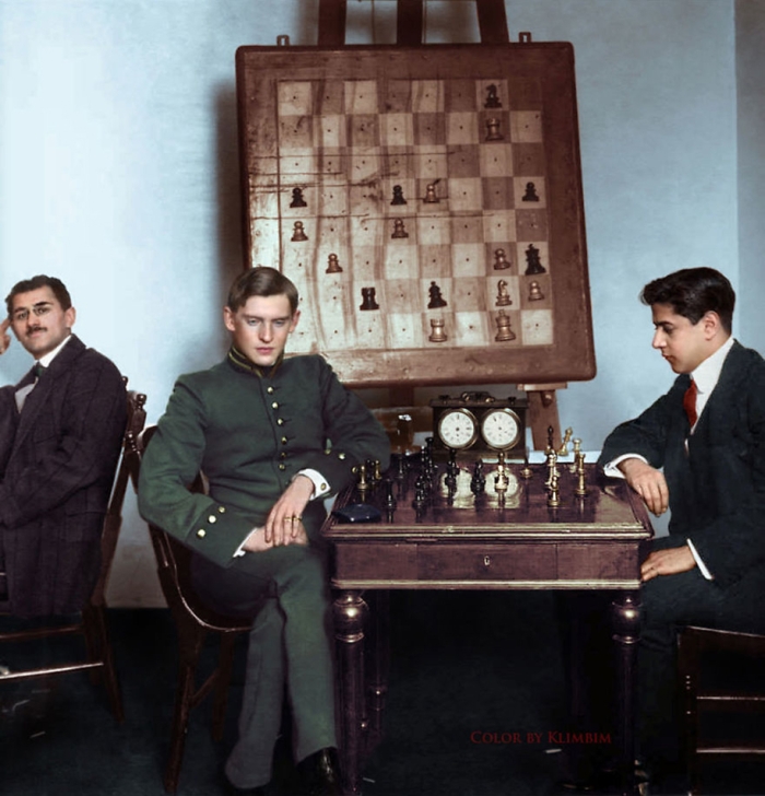 vintage-colorized-photos-soviet-russia-19