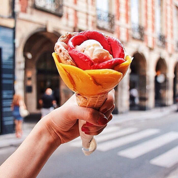 food-around-the-world-desserts-girl-eat-world-18