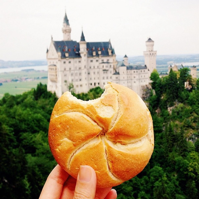 food-around-the-world-desserts-girl-eat-world-23