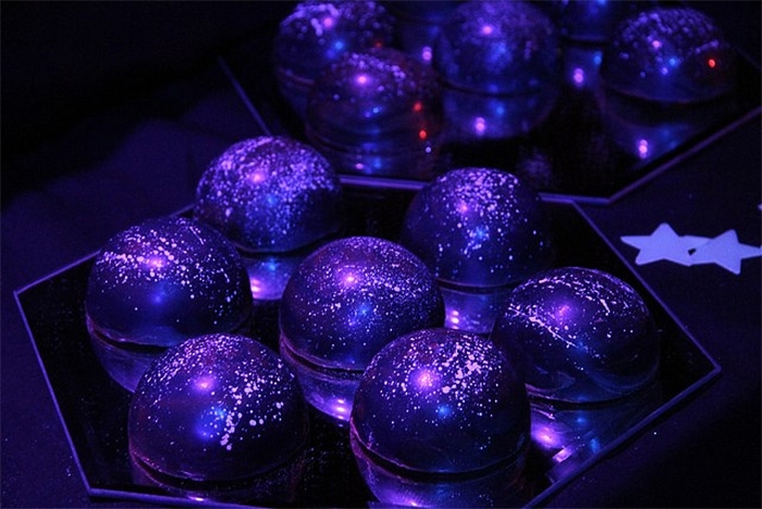 galaxy-cakes-space-sweets-cosmos-treats-7