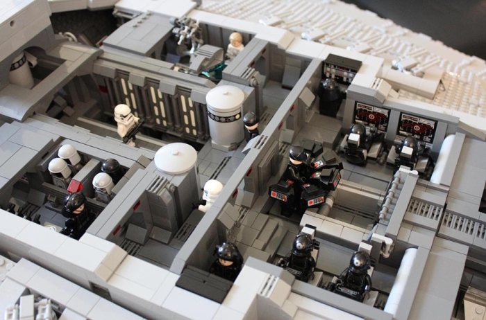 star-wars-lego-imperial-destroyer-ship-interior-doomhandle-28