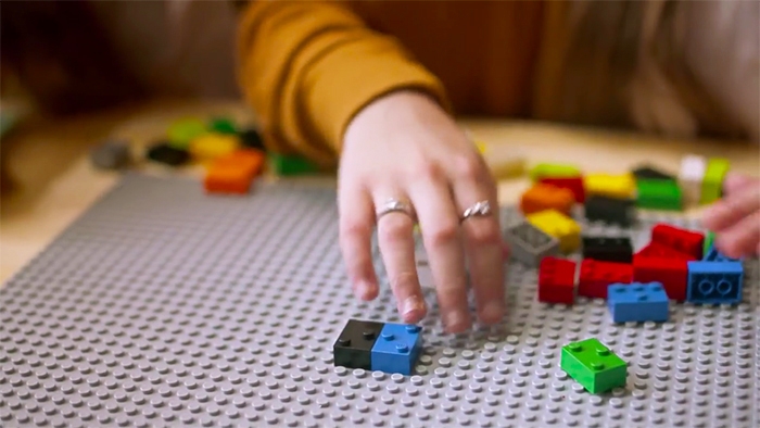 braille-bricks-help-blind-children-learn-literacy-12