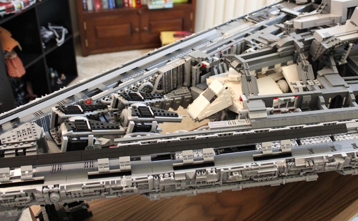 star-wars-lego-imperial-destroyer-ship-interior-doomhandle-8