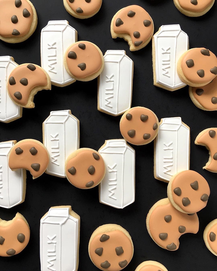 graphic-designer-bakes-creative-cookies-holly-fox-design-4