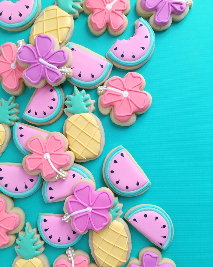 graphic-designer-bakes-creative-cookies-holly-fox-design-9