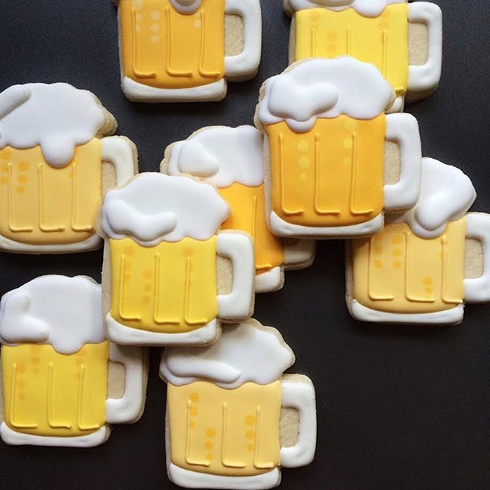 graphic-designer-bakes-creative-cookies-holly-fox-design-2