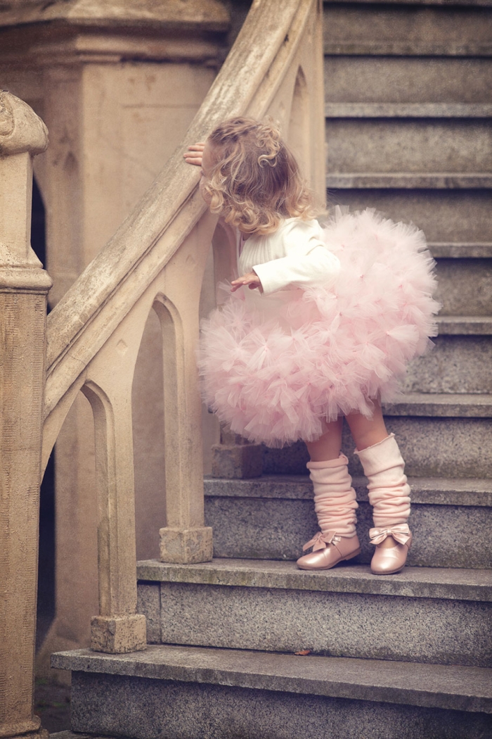 photographer-captures-children-in-costumes-childhood-anna-rozwadowska-3