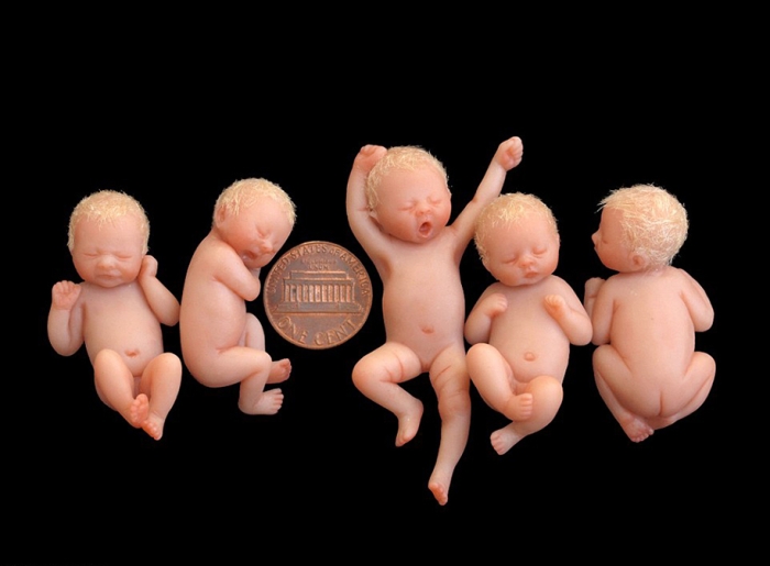 lifelike-miniature-baby-sculptures-camille-allen-1-6