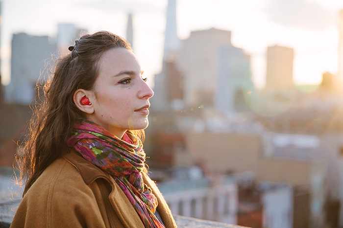 mini-real-time-translator-earpiece-waverly-labs-2