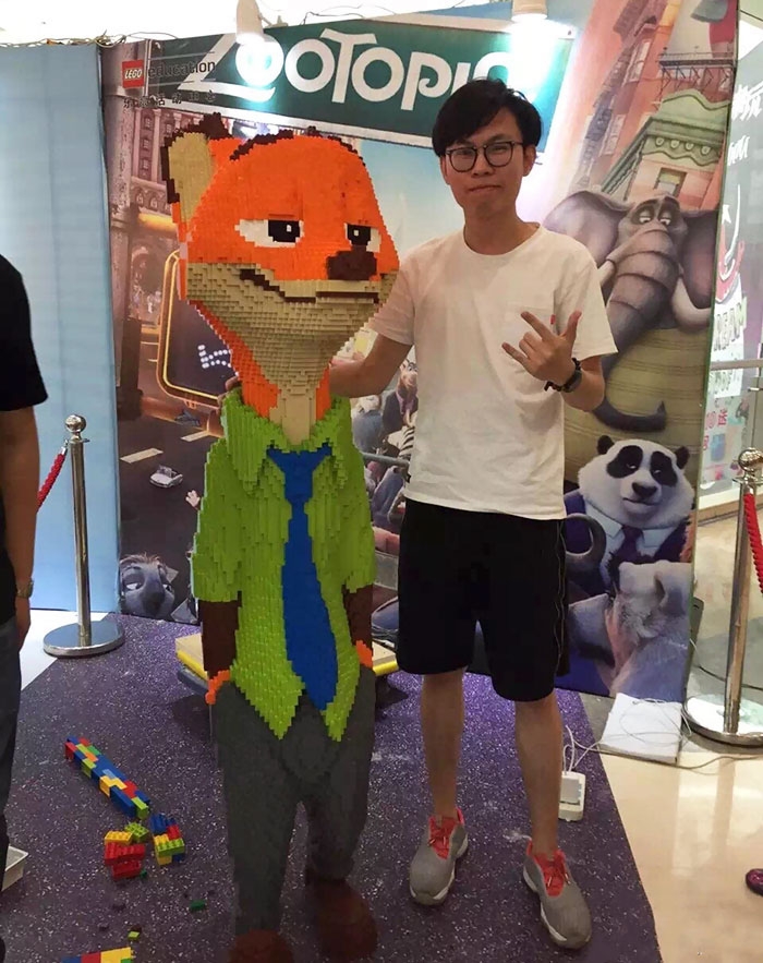 kid-destroys-man-sized-lego-statue-zootopia-zhao-1