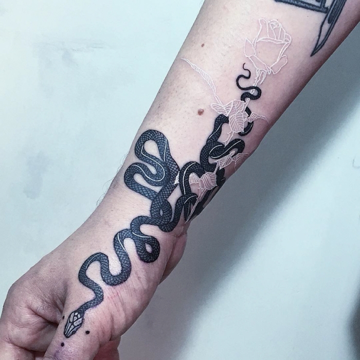 black-and-white-snake-tattoos-mirko-sata-3