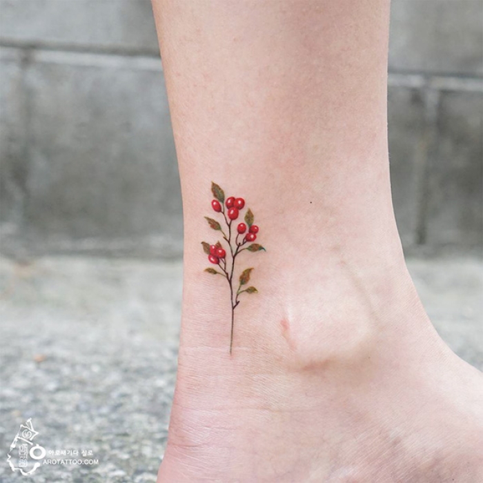 minimal-foot-tattoos-7