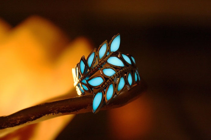 fantasy-jewelry-glow-in-the-dark-manon-richard-8