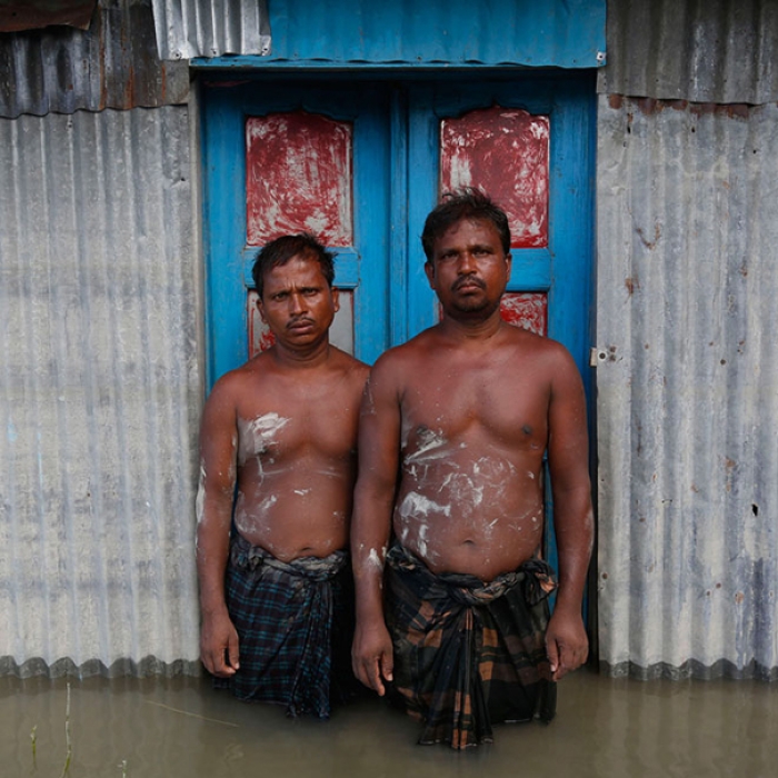 drowning-world-portraits-climate-change-gideon-mendel-16