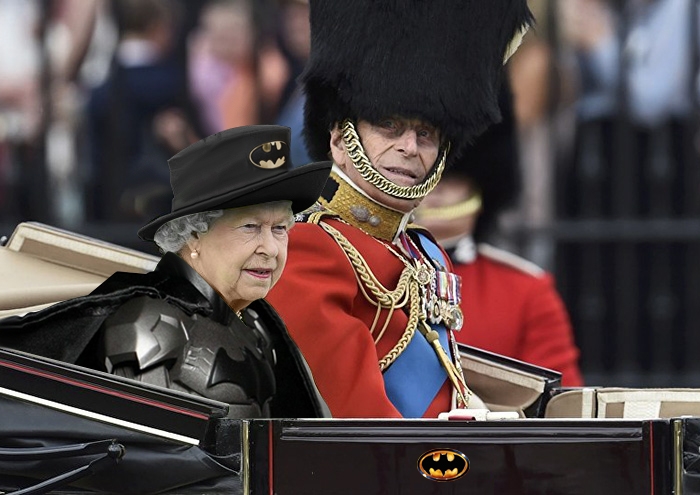queen green screen dress Queen's 'Green Screen' Dress Starts A Hilarious Photoshop Battle