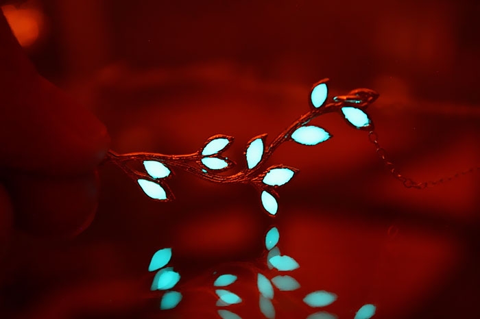fantasy-jewelry-glow-in-the-dark-manon-richard-5