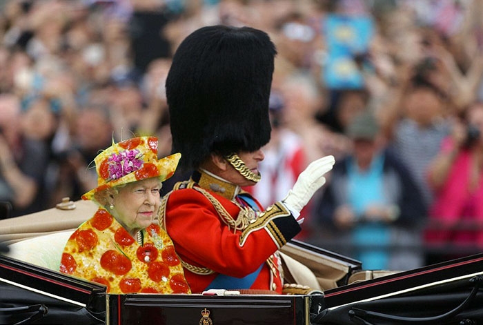 queen green screen dress Queen's 'Green Screen' Dress Starts A Hilarious Photoshop Battle