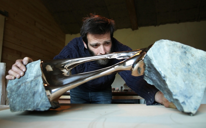 stretched-bronze-stone-sculptures-romain-langlois-16