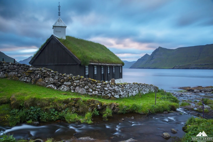 grass-roofs-green-houses-scandinavia-9