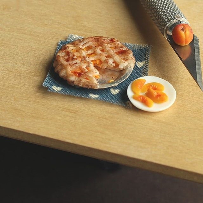 detailed-miniature-food-sculptures-kim-clough-1