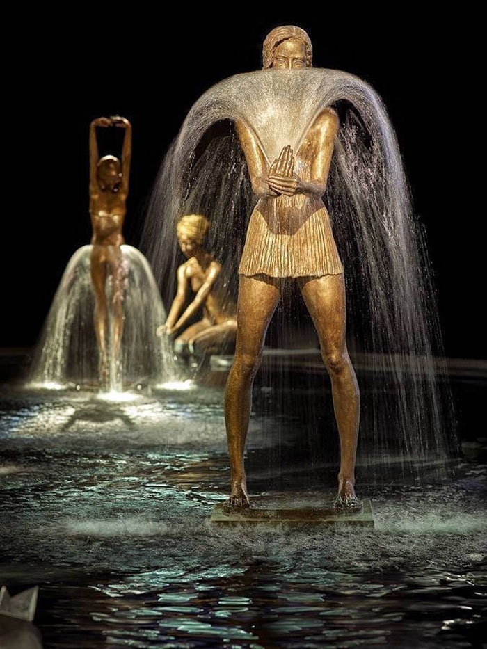 moving-fountain-sculptures-malgorzata-chodakowska-3