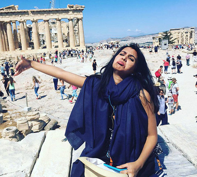 Wife Snaps Funny Photos From A Honeymoon Alone Because Husband Couldn't Come