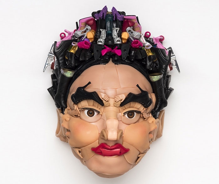 creepy-sculptures-made-with-recycled-doll-parts-26