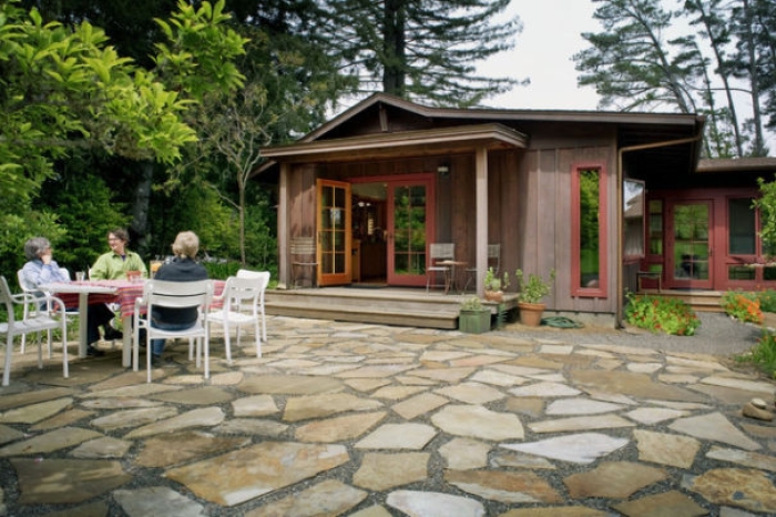 What Features Of Outdoorflooring Material Can Confirm Your Choice?
