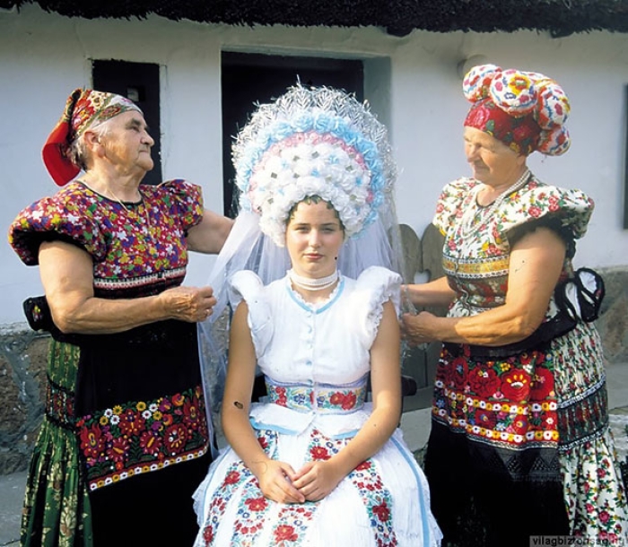 beautiful-different-traditional-wedding-dresses-around-the-world-8