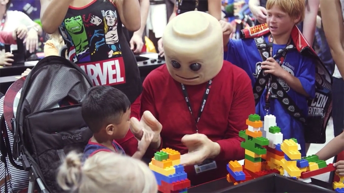 creepy-human-lego-minifigure-frank-ippolito-2