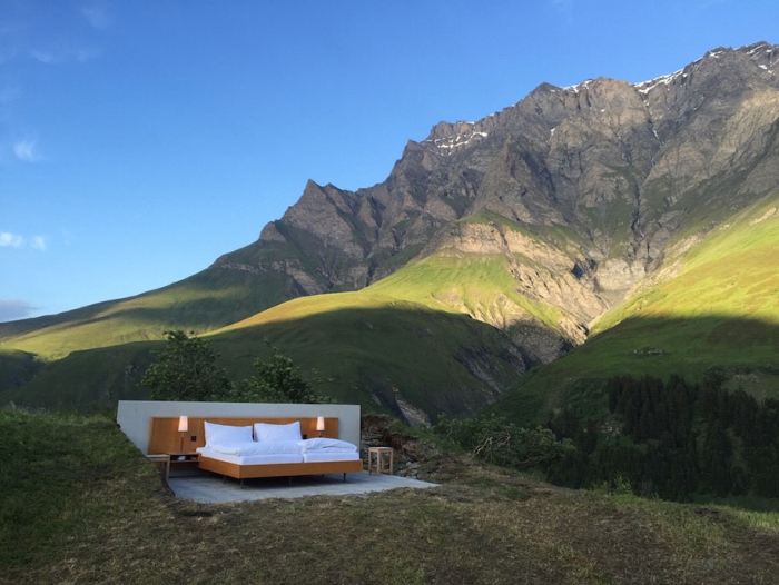 mountain-bed-suite-swiss-alps-null-stern-hotel-1