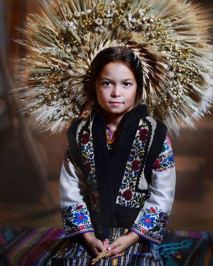 traditional-ukrainian-flower-crowns-treti-pivni-4