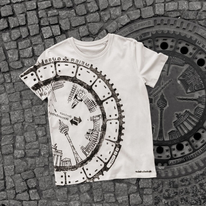 pirate-printers-manhole-cover-tshirt-paint-raubdruckerin-3