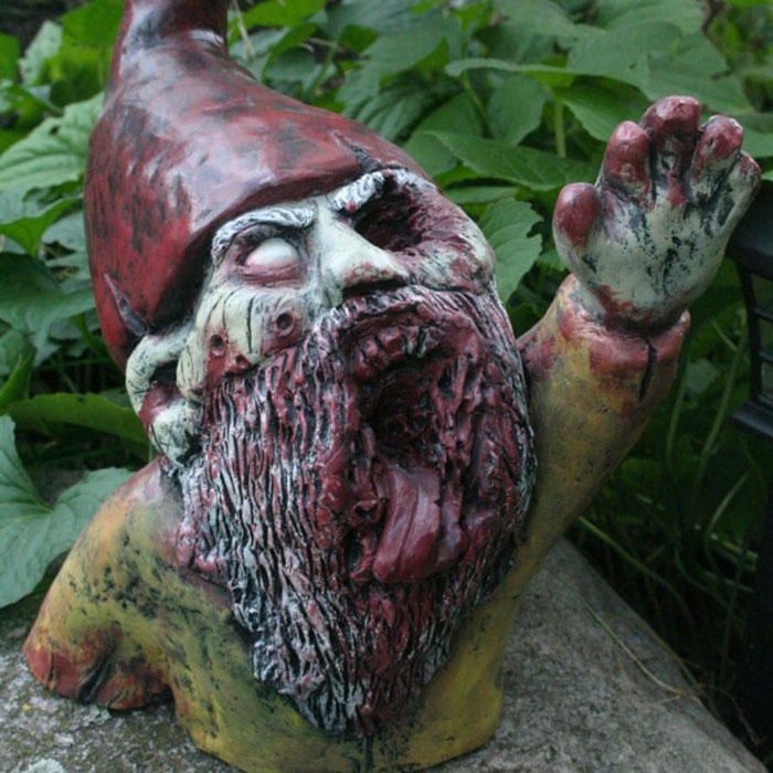 zombie-gnomes-scary-garden-decorations-revenant-fx-8