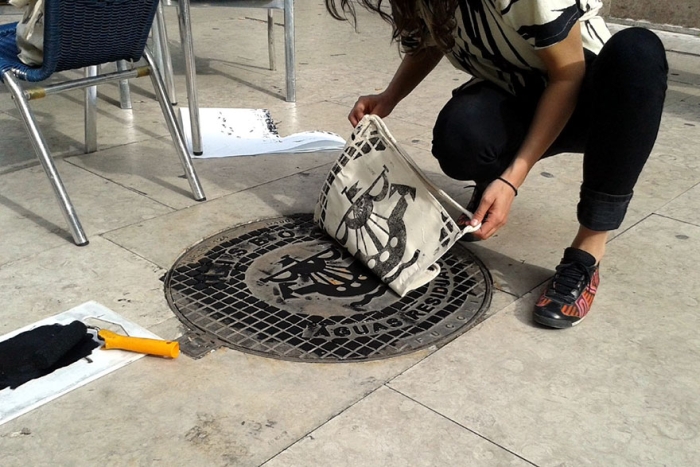 pirate-printers-manhole-cover-tshirt-paint-raubdruckerin-4
