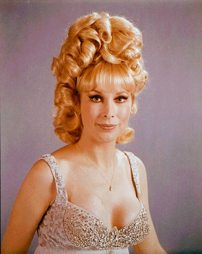 vintage-hairstyles-big-hair-1960s-20