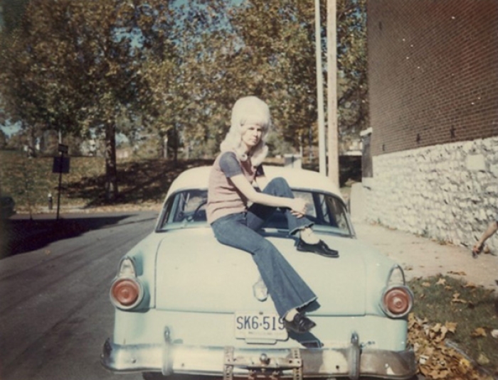 vintage-hairstyles-big-hair-1960s-10