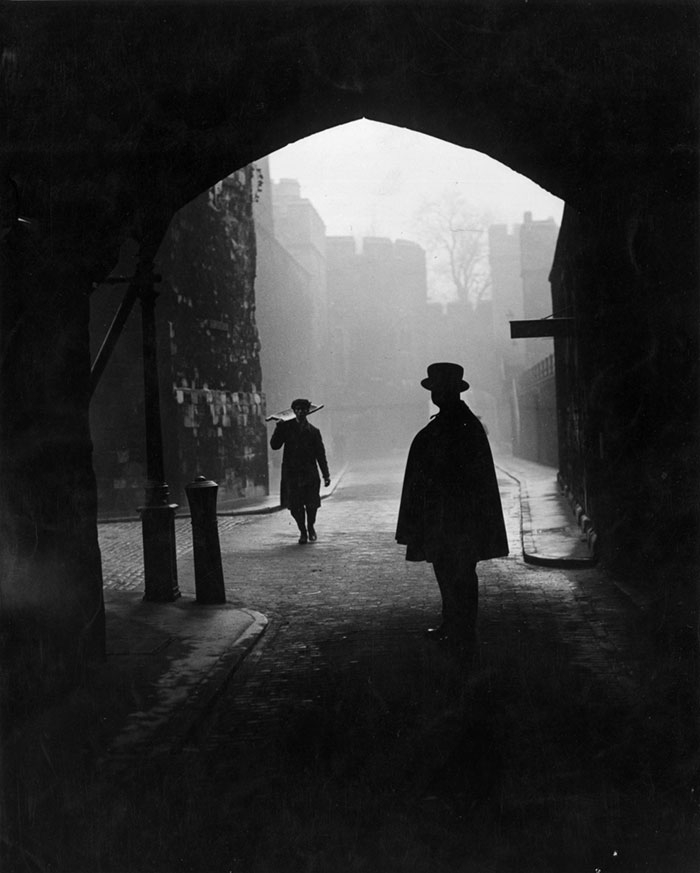 20th-century-london-fog-vintage-photography-10