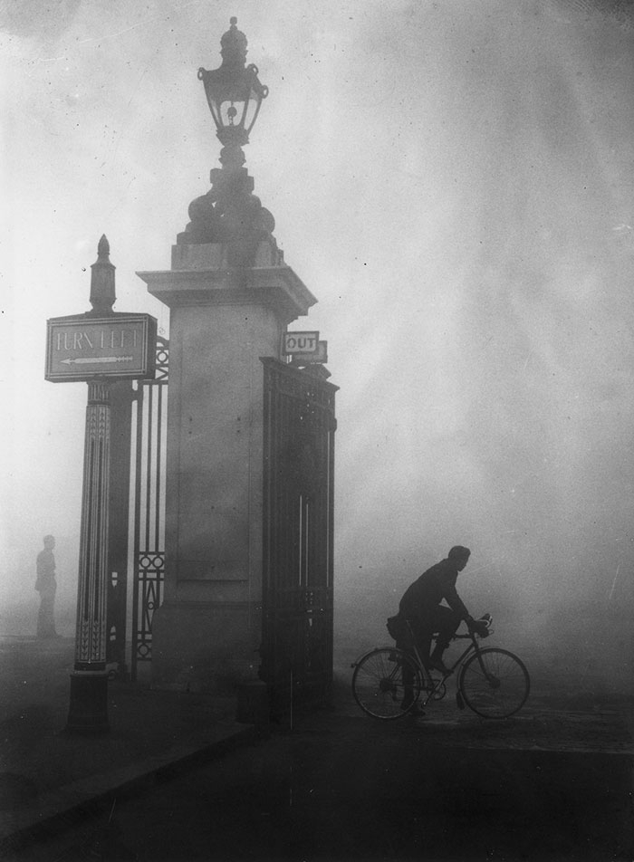 20th-century-london-fog-vintage-photography-11
