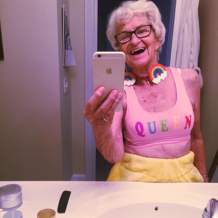 stylish-badass-grandma-instagram-baddie-winkle-7