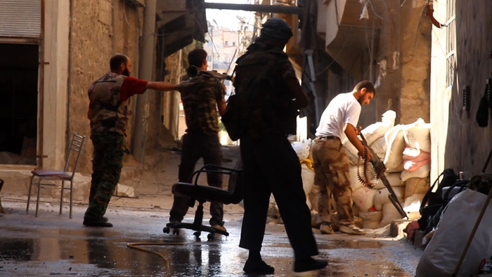 photo-journalism-tank-shell-explosion-moment-syrian-rebels-tracey-shelton-2