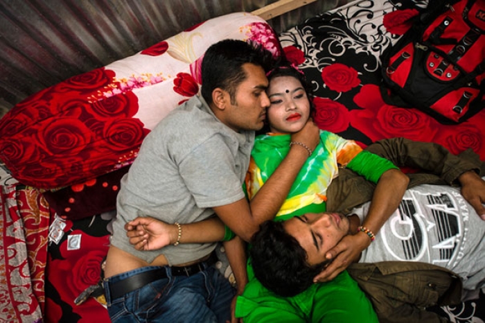 brothel-sandra-hoyn-kandapara-bangladesh-1