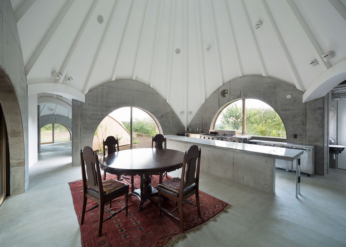retired-ladies-house-issei-suma-jikka-japan-8
