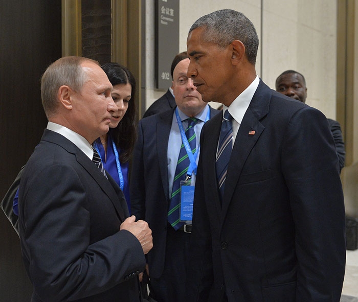 obama-putin-death-stare-photoshop-battle-troll-8