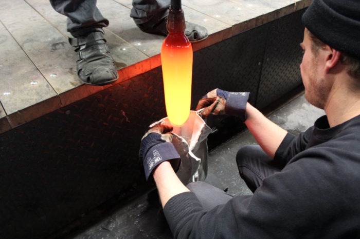 Glass making into fabric mould